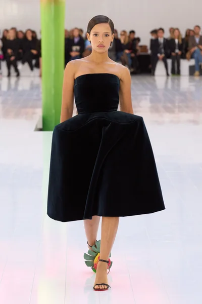 Look 1